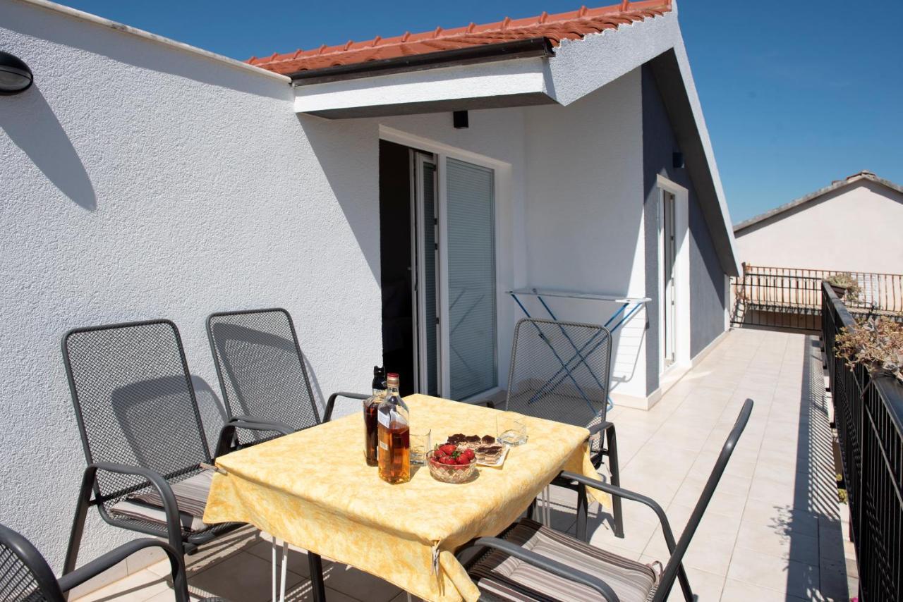 Apartments Roza Τρογκίρ Εξωτερικό φωτογραφία