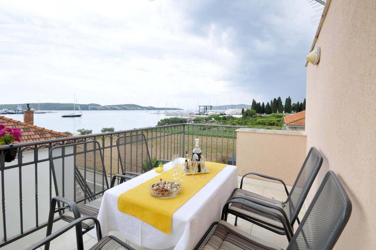 Apartments Roza Τρογκίρ Εξωτερικό φωτογραφία